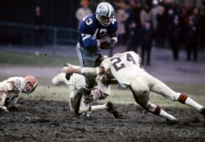Cowboys Blog - Cliff Harris Crashes His Way Through #43 2