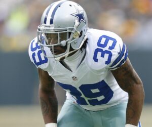 Cowboys Headlines - Brandon Carr Decision Expected This Week