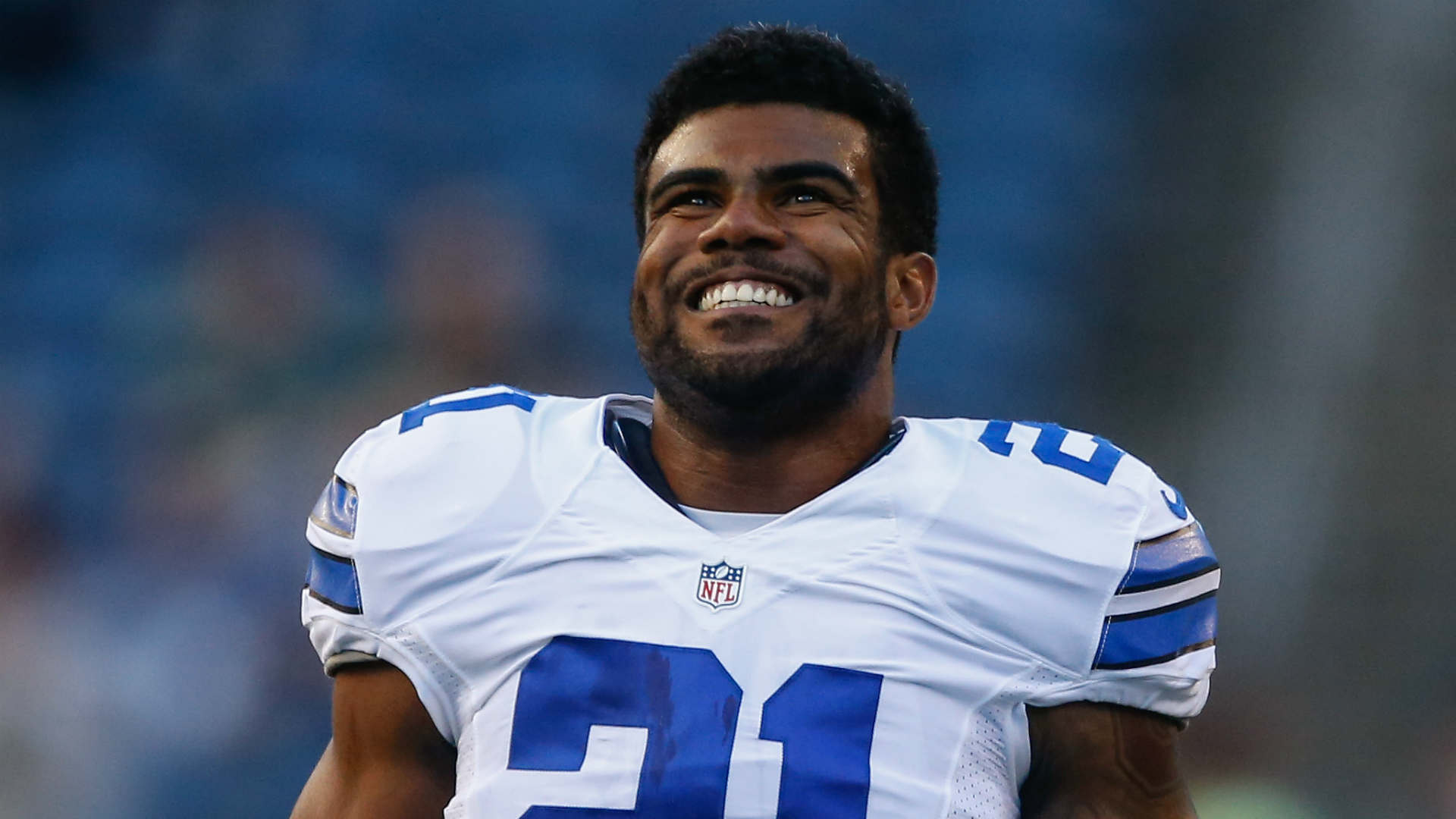 Cowboys Headlines - Ezekiel Elliott Is Probably Better Than Emmitt Smith, and the NFC East Is Noticing 1