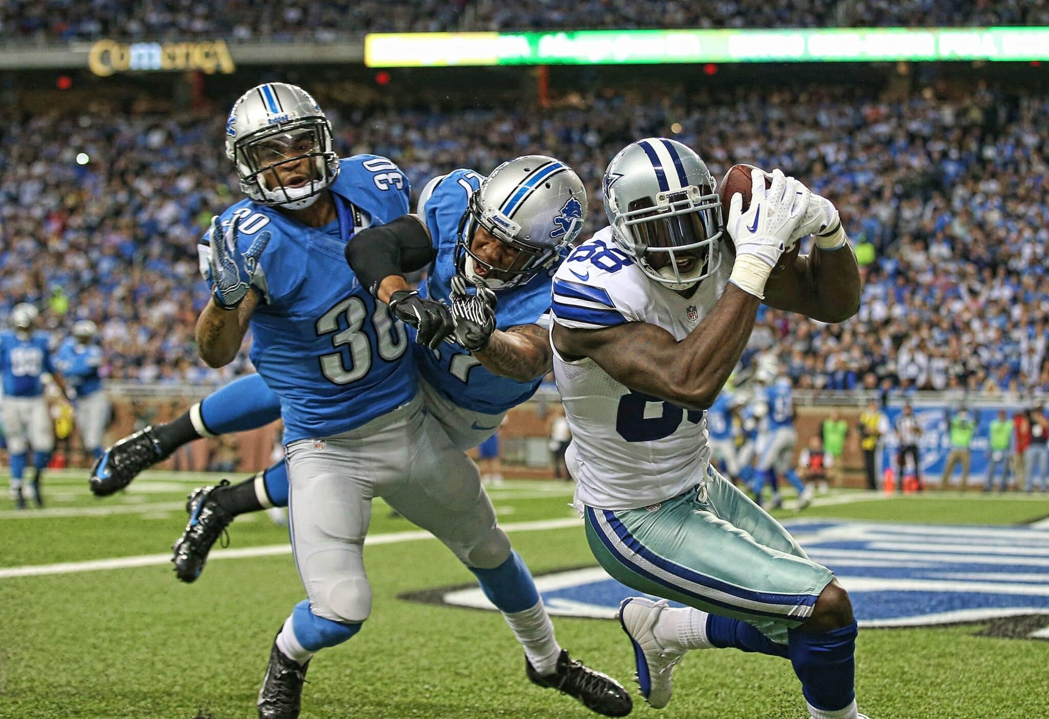 Dallas Cowboys - Detroit Lions: Staff Picks And Predictions; Merry