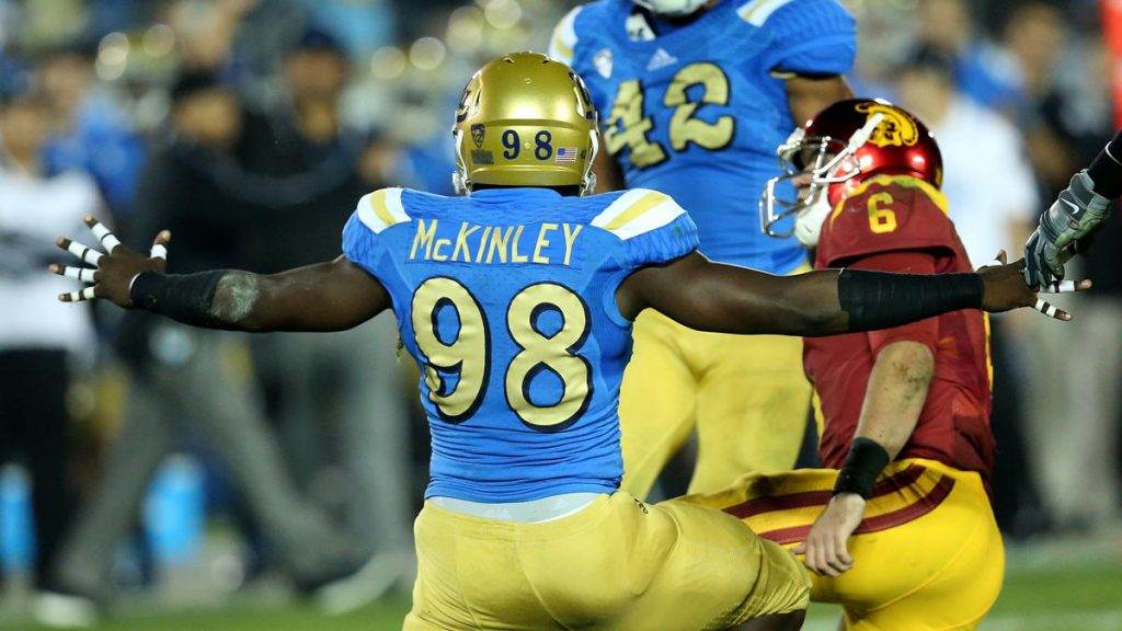 Cowboys Draft: Dallas Won't Be Scared Off By Takkarist McKinley's Shoulder Surgery