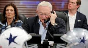 Jerry Jones Sees Trade Potential with Cowboys' 28th Overall Pick 1