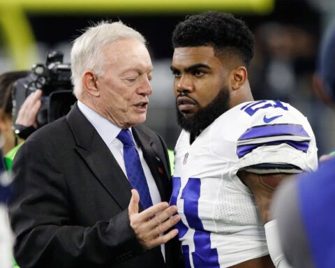 Jerry Jones, Ezekiel Elliott