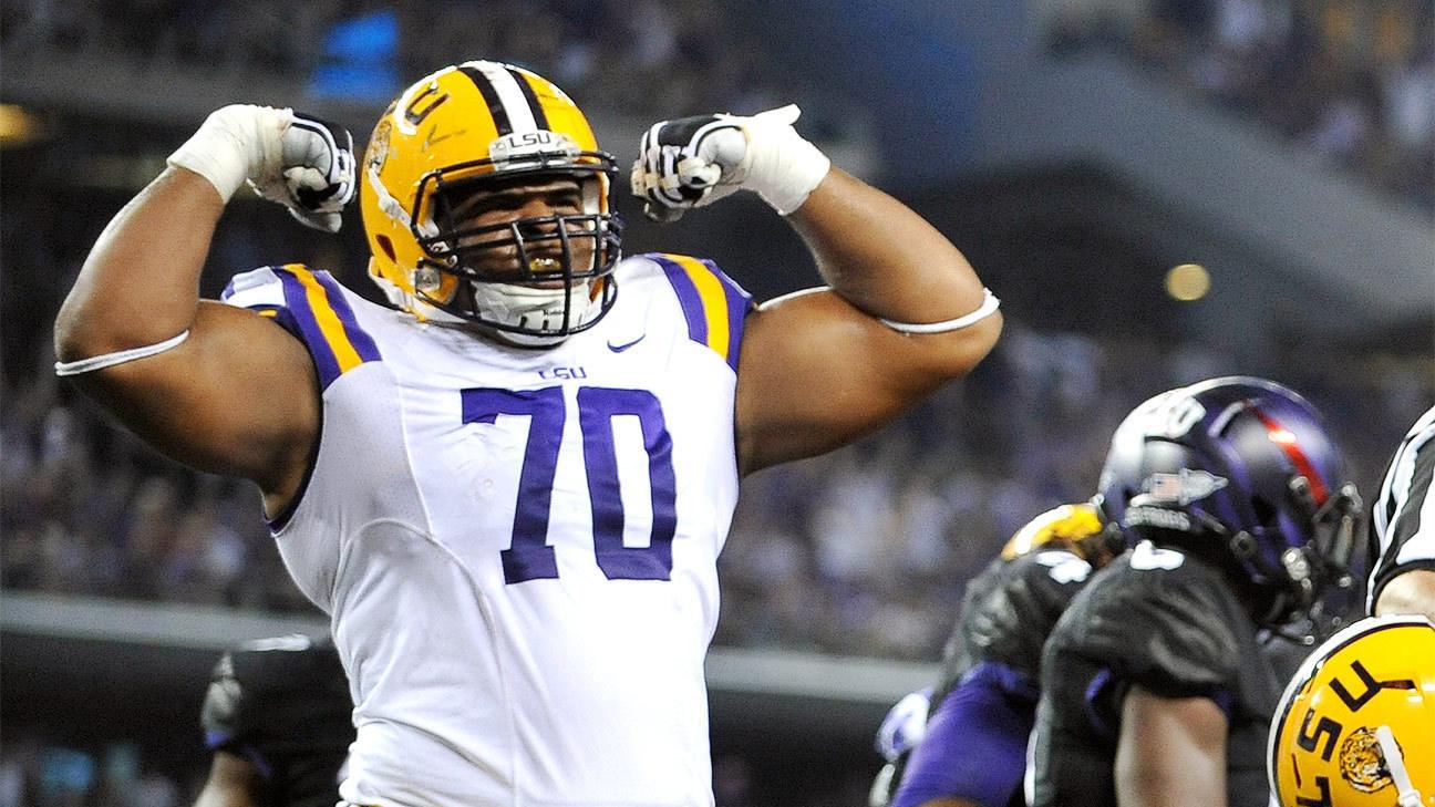 Scouting La'el Collins As An Offensive Tackle 1