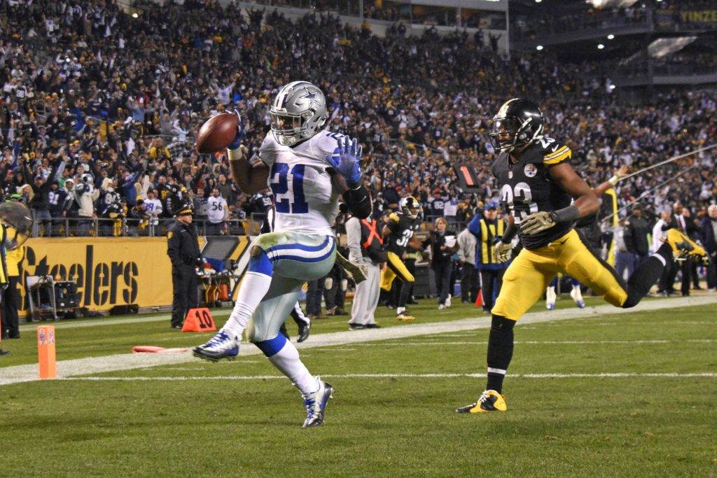 Cowboys, Elliott Should Be Keeping Close Tabs on Le'Veon's Situation