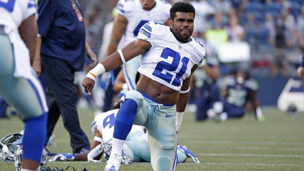 Ezekiel Elliott Productive in Cowboys Blowout Loss to Colts