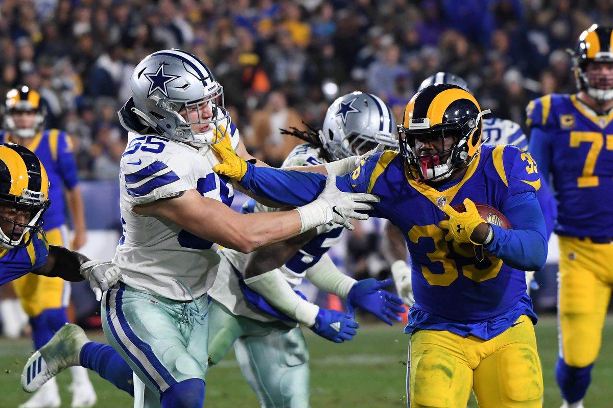 BREAKING: Cowboys Re-Sign LB Leighton Vander Esch to 1-Year Deal ✭ Inside  The Star