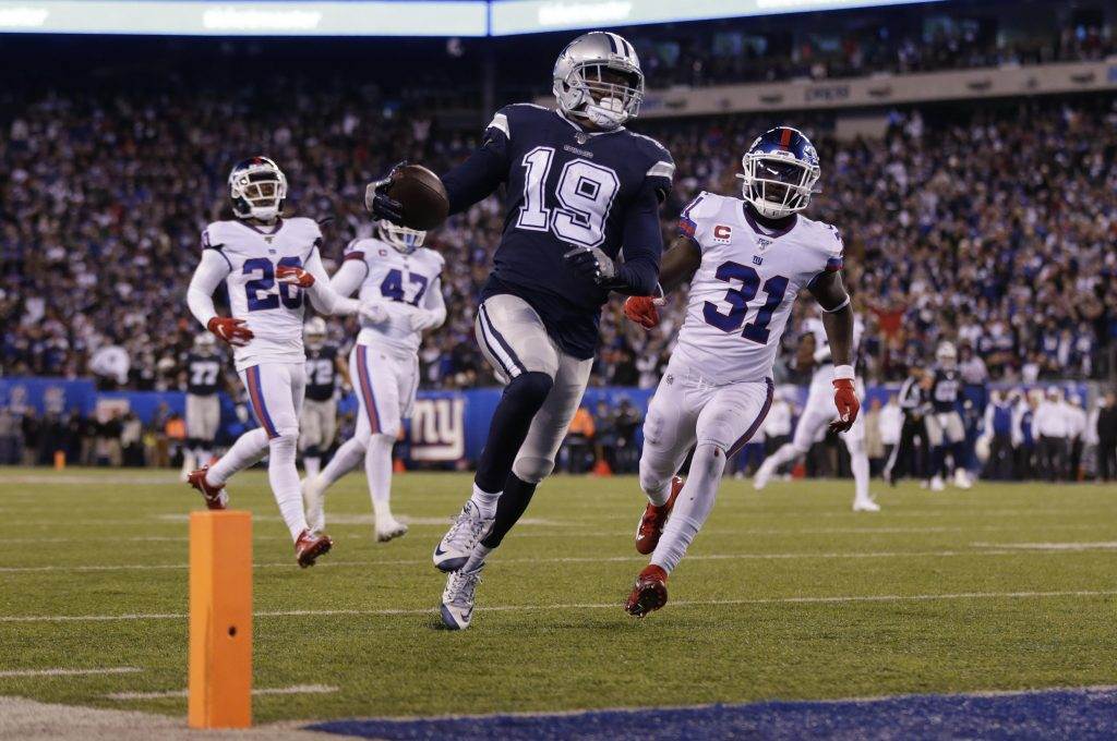 Cowboys Overcome Sloppy Start with Big Plays, Beat Giants 37-18