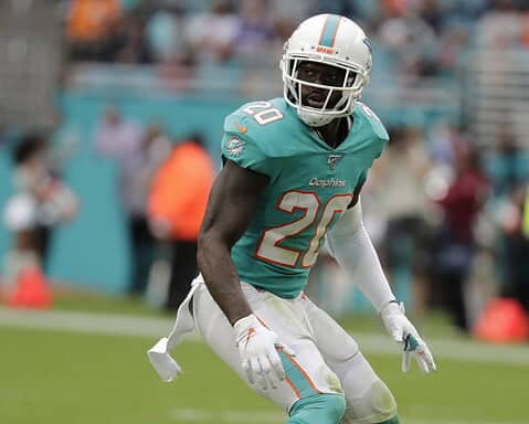 Should the Dallas Cowboys Pursue Released Safety Reshad Jones?