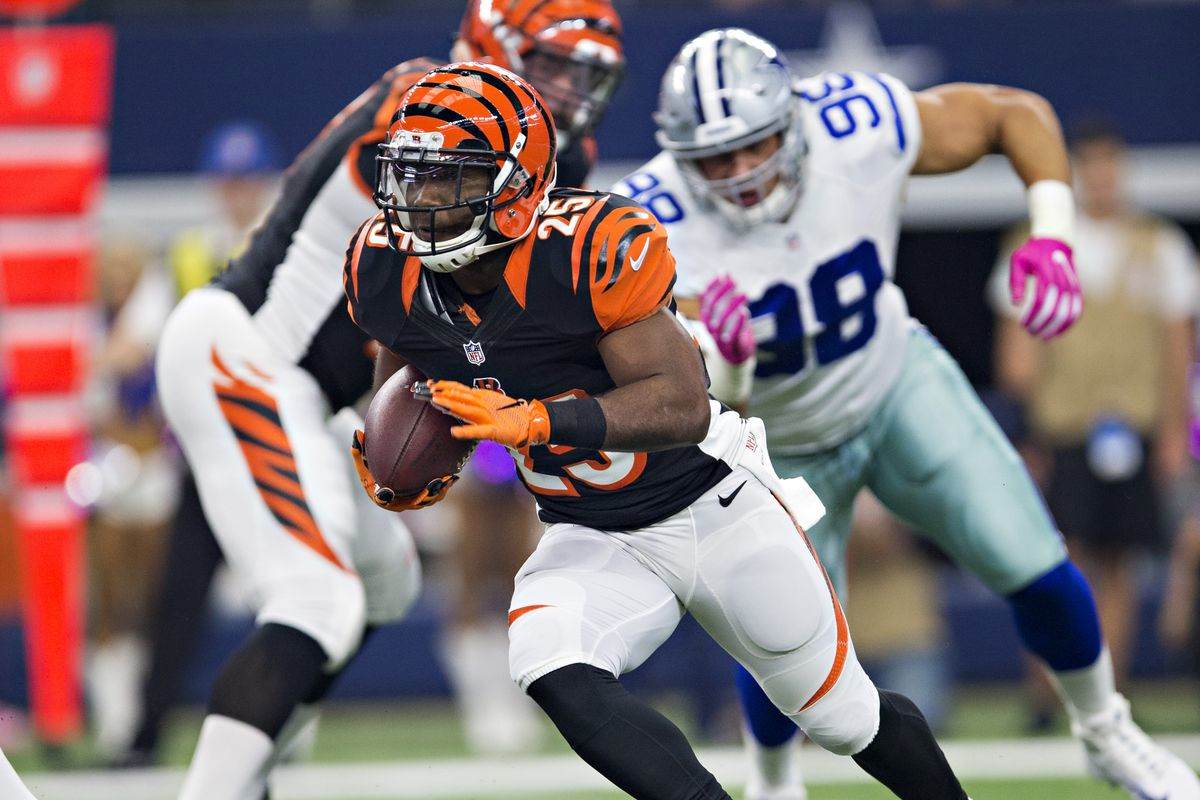 Will Giovani Bernard be the Next RB to Torch Dallas Cowboys