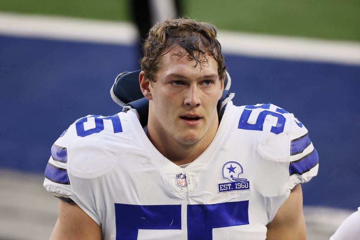 Vander Esch Says Neck Injury 'All Behind Me'