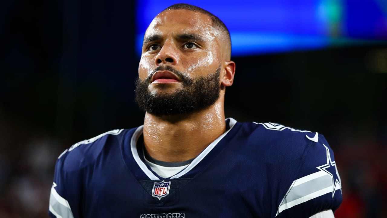 Cowboys Players Reportedly Told to Expect Dak Prescott to be Out