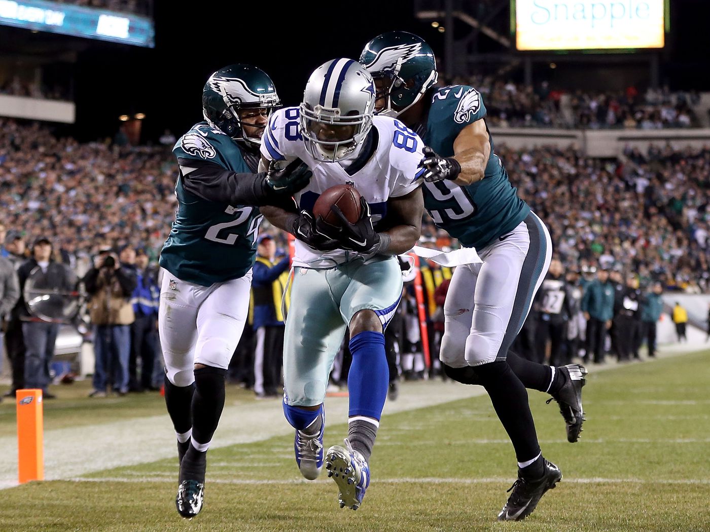 Dez Bryant nearly single-handedly grounded Eagles in 2014 matchup ✭ Inside  The Star