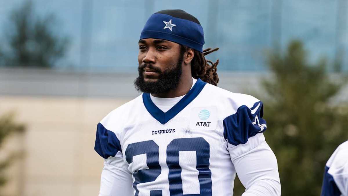 Could Dallas bring back either of these 2 running backs?