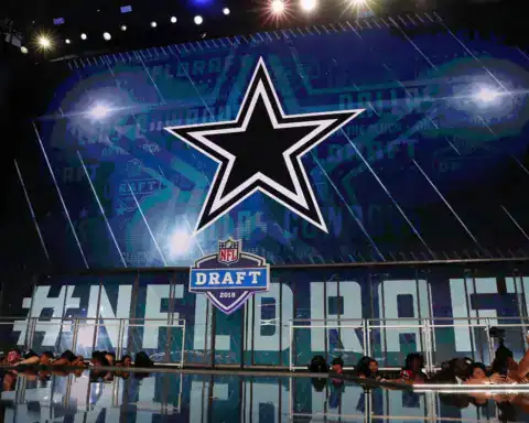 Who Cowboys Fans Should Root For to Improve Draft Position