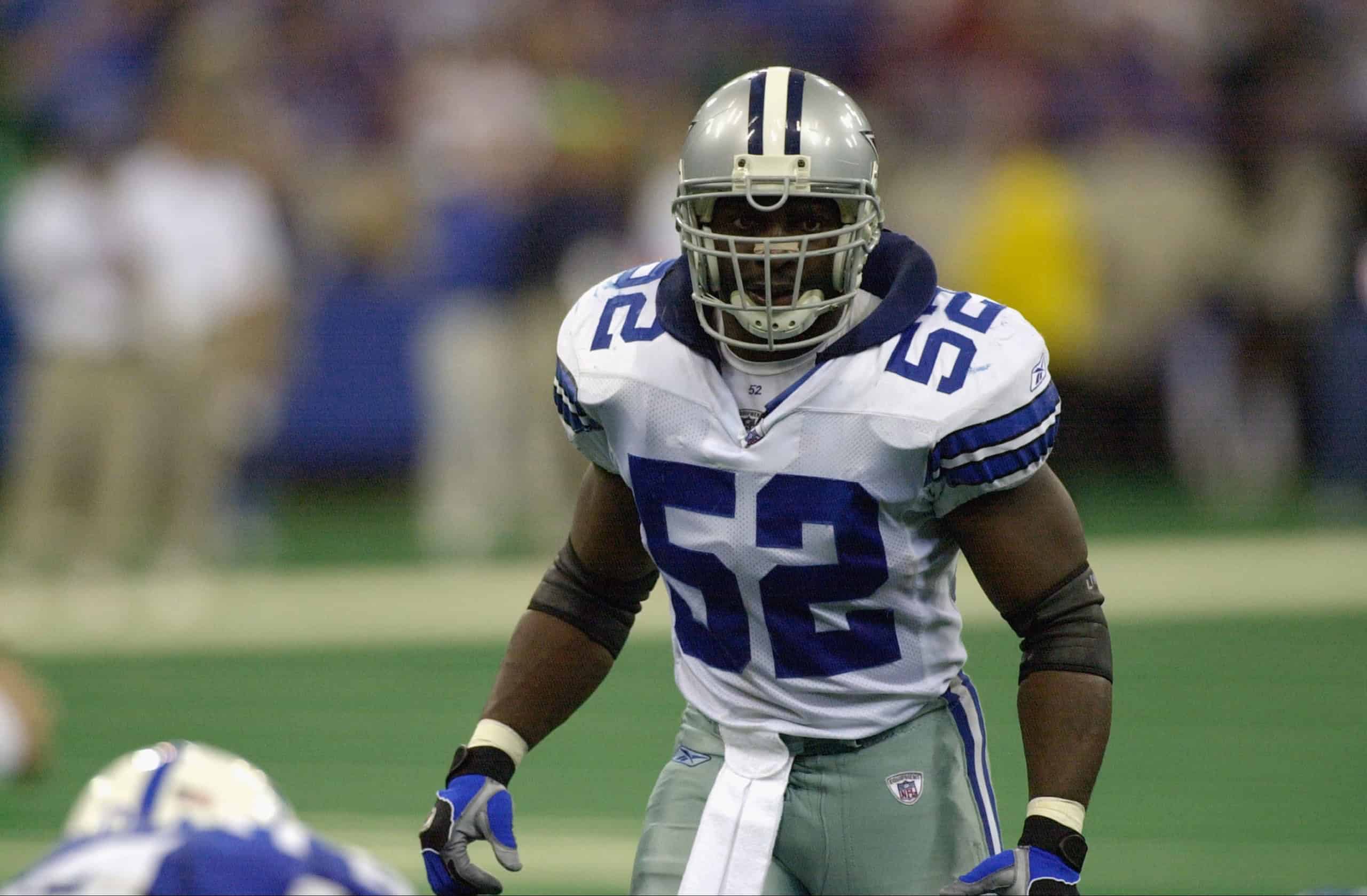 Dexter Coakley lines up for the Dallas Cowboys before the snap, highlighting the undersized but explosive frame that makes him a common comparison point for modern linebackers.