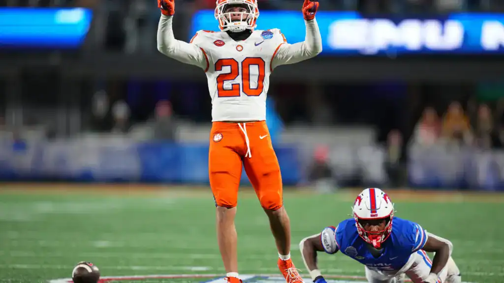 Avieon Terrell celebrates after a big defensive play for Clemson during a CFP game against SMU.