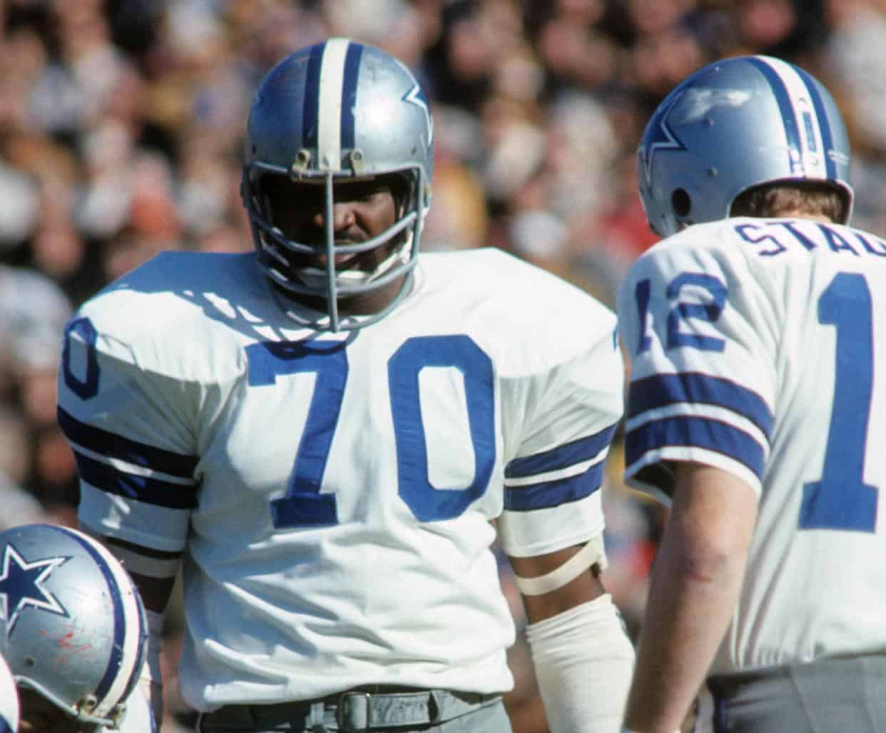 Rayfield Wright anchors the Dallas Cowboys offensive line during an all-time Cowboys roster debate