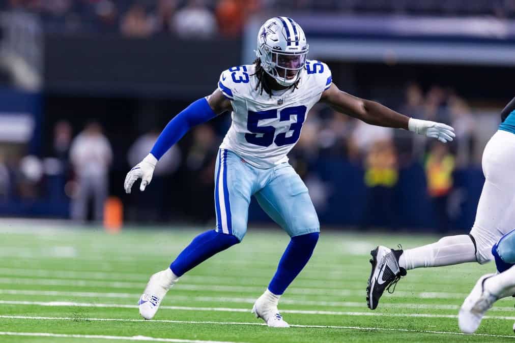 26' Cowboys Pass Rush Depth Flashed Versus Seattle Dallas Cowboys edge rusher Isaiah Land works through a pass rush rep during game action