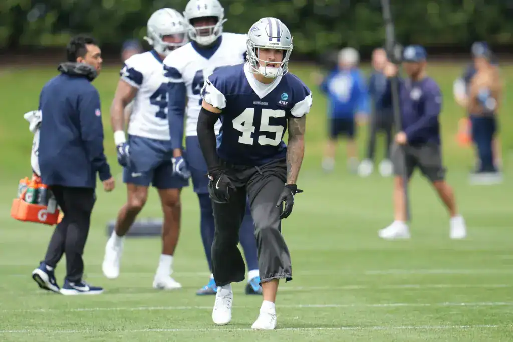 Dallas Cowboys linebacker Justin Barron has been named to the Dallas Cowboys 2026 practice squad. 