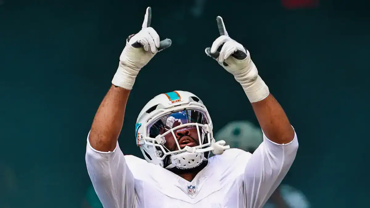 6 Potential Dark Horse Trade Targets for Dallas