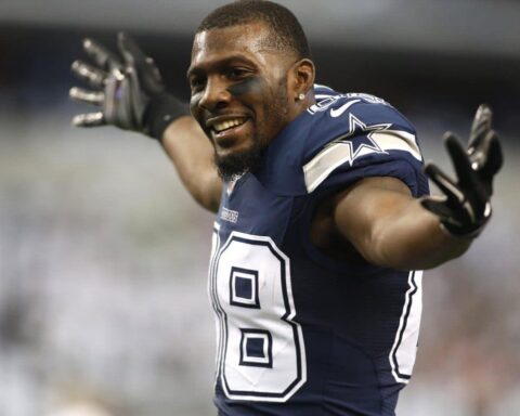 Cowboys Headlines - Tweet Break: Dez Bryant Speaks Out on Missing Meetings, Medical Treatment