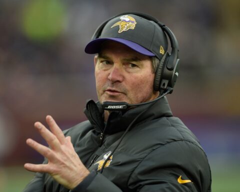 Cowboys Headlines - Vikings Head Coach Mike Zimmer Compares 2016 Cowboys to 90's Dynasty 1