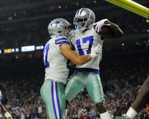 Should Cowboys Consider Trading WR Allen Hurns? 2