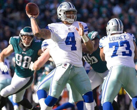 Cowboys Must Play With Sense of Urgency Against Philadelphia