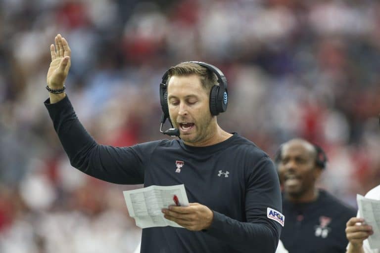 Why Kliff Kingsbury Should be Added to Cowboys Staff Immediately