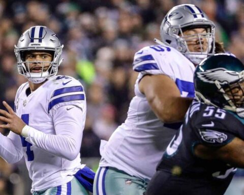 Should Cowboys Stick With Xavier Su'a-Filo at Left Guard? 1