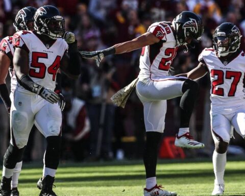Redskins Falter at Home Against Falcons, Leave NFC East Door Open for Cowboys