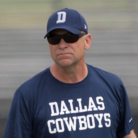 Is Scott Linehan Holding Playoff-Hopeful Cowboys Back on Offense?