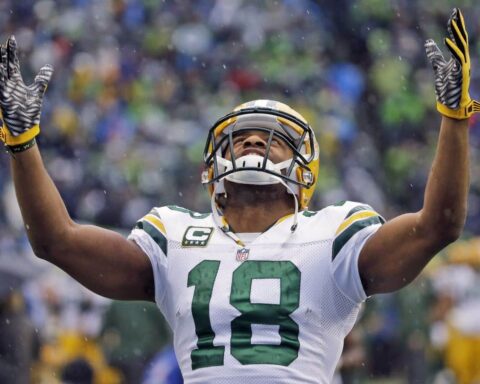 BREAKING: Cowboys Sign Ex-Packers WR Randall Cobb