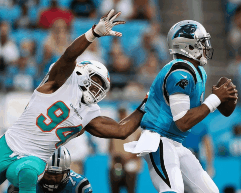 BREAKING: Cowboys, Dolphins Agree on Trade for DE Robert Quinn