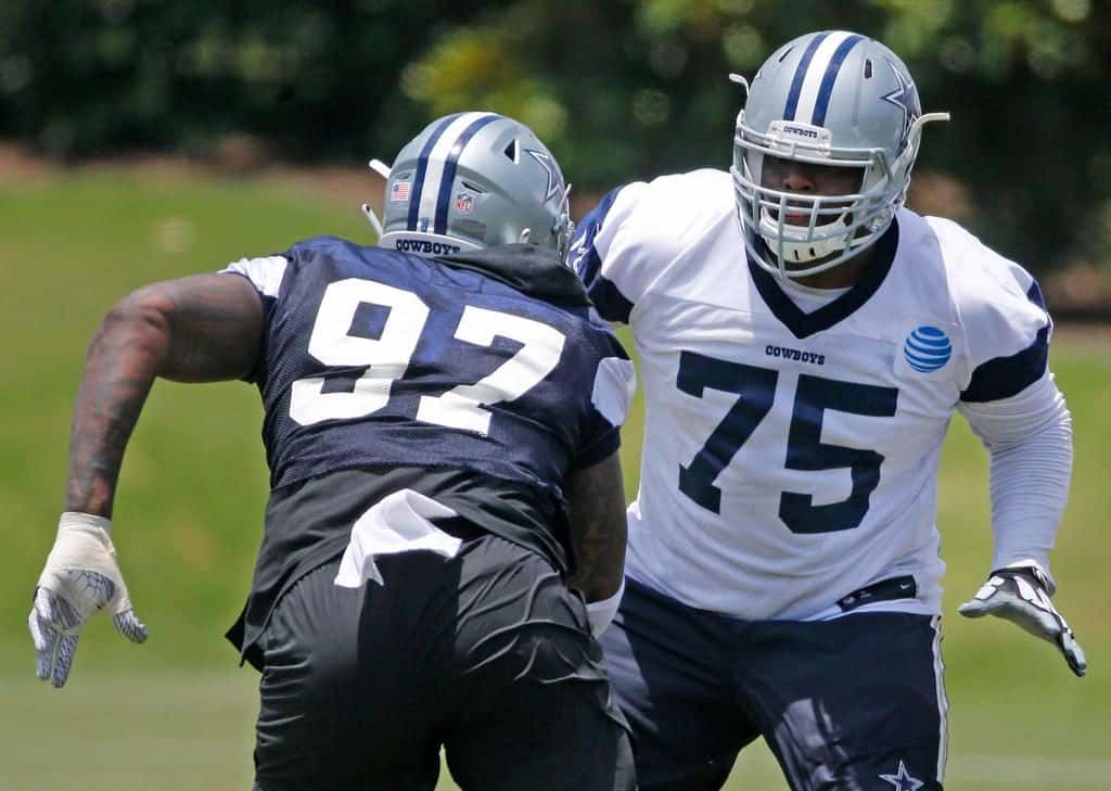 REPORT: Dallas Cowboys Re-Sign Backup OT Cam Fleming