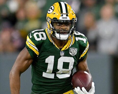 New Cowboys WR Randall Cobb Announces His Signing With A Fantastic GIF