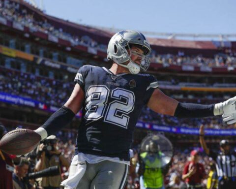 Future Hall of Fame TE Jason Witten Proving age is Just a Number
