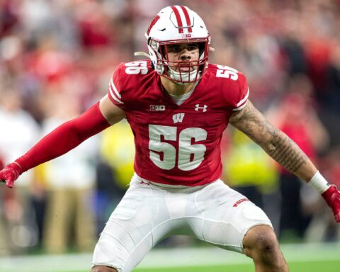 Cowboys Draft Target: Wisconsin Badgers EDGE Zack Baun