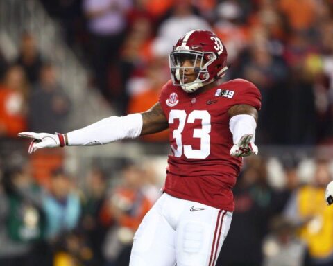 Cowboys Could Steal Alabama Edge Rusher Anfernee Jennings on Day 3