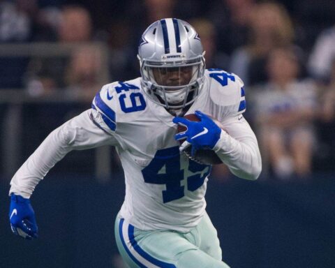 Report: Cowboys pick up 2020 Option on FB Jamize Olawale