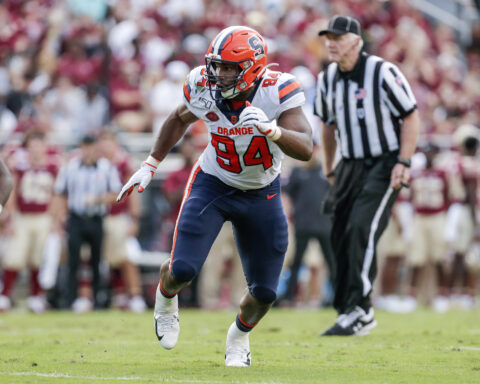 Syracuse DE Alton Robinson