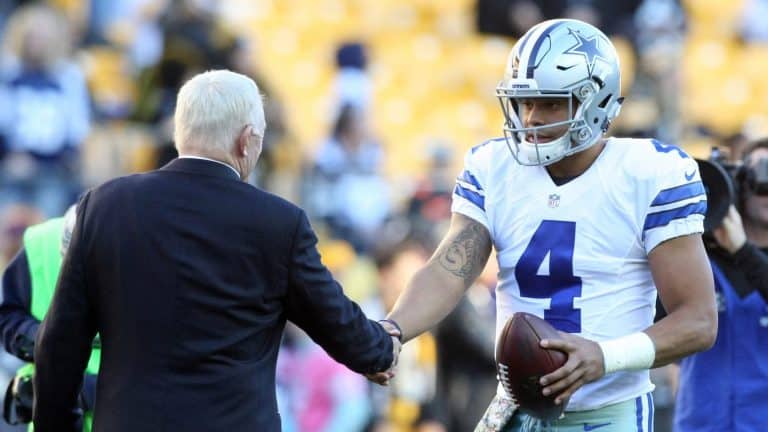 Cowboys en Español: Todo lo que Tienes que Saber de las Negociaciones con Dak