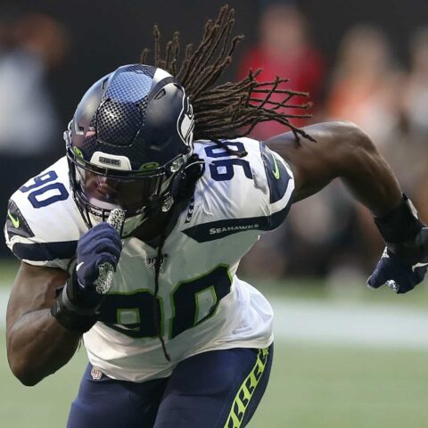Report: Dallas Cowboys are on Jadaveon Clowney's Short List