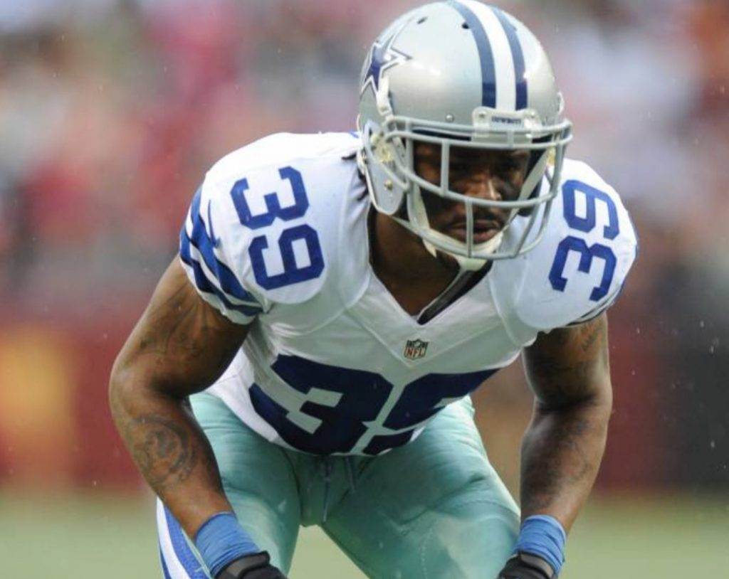 Cowboys Promote DB Brandon Carr to Active Roster
