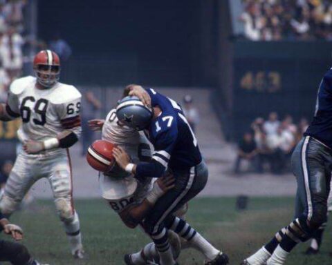 Remembering The Cowboys’ Epic First Playoff Victory 3