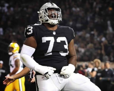 Dallas Cowboys Should Pursue Defensive Tackle Maurice Hurst