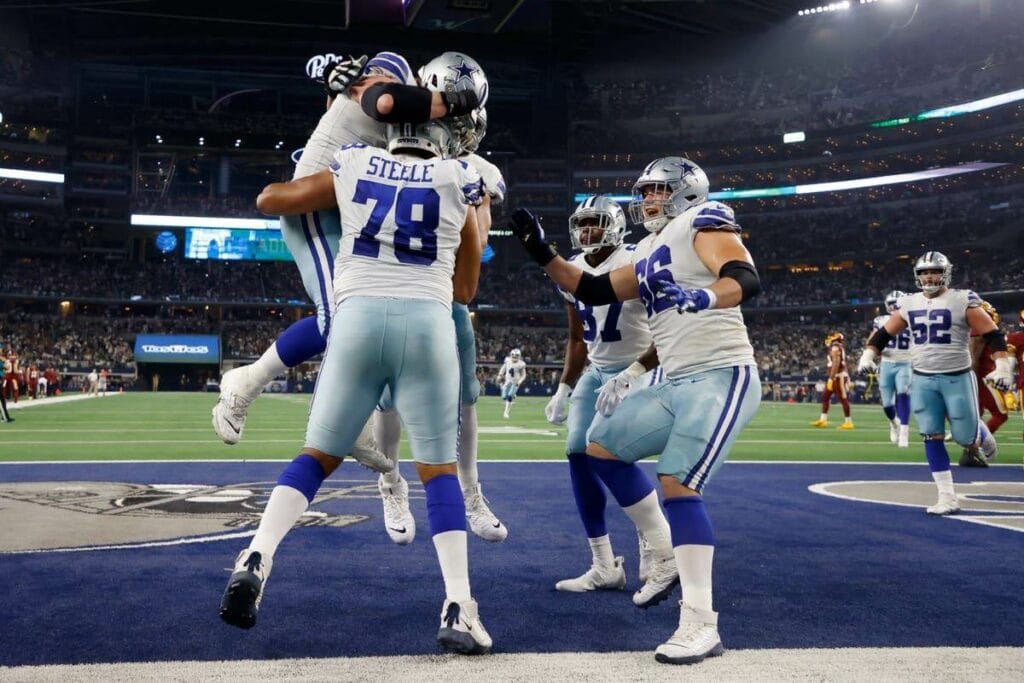 Warm the Benches: Cowboys Pull Away Early, Dominate WFT in All 3 Phases 56-14