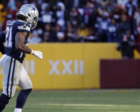 Ezekiel Elliott Says it's "Meaningful" for him to Reach 1,000 Yards Rushing