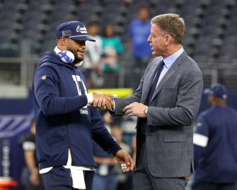 Cowboys Legends Drew Pearson, Troy Aikman Critical of Cowboys Offense in WC Loss 1